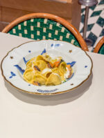 Tortello Artigianale Patate e Carciofi con Cozze e Salsa al Pecorino