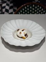 Spuma alla mandorla, Crumble speziato , kumquat canditi