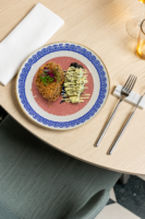 Alliterato Fried lettuce with Josper sauce